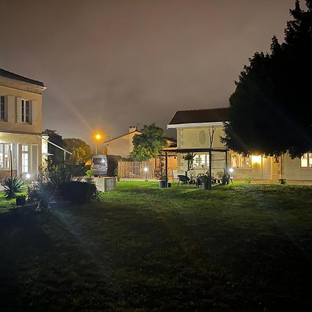 アンバーレ・エ・ラグラーヴ Batisse En Pierre XVII Siecle 115 M² Avec Terrasseヴィラ エクステリア 写真