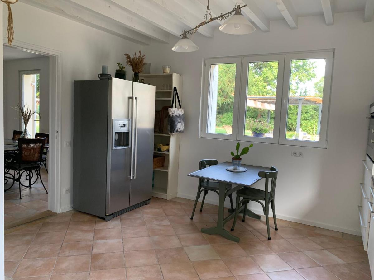 アンバーレ・エ・ラグラーヴ Batisse En Pierre XVII Siecle 115 M² Avec Terrasseヴィラ エクステリア 写真