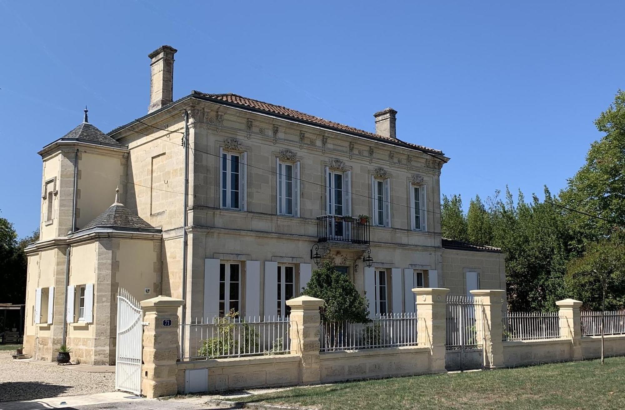 アンバーレ・エ・ラグラーヴ Batisse En Pierre XVII Siecle 115 M² Avec Terrasseヴィラ エクステリア 写真